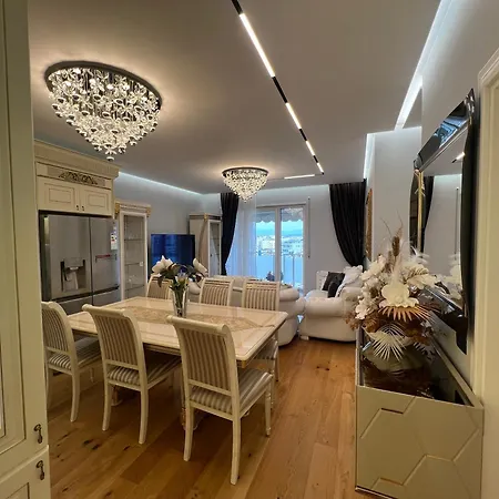 Dorian Main Center * Durres