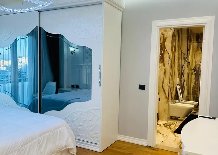 Dorian Main Center * Durrës